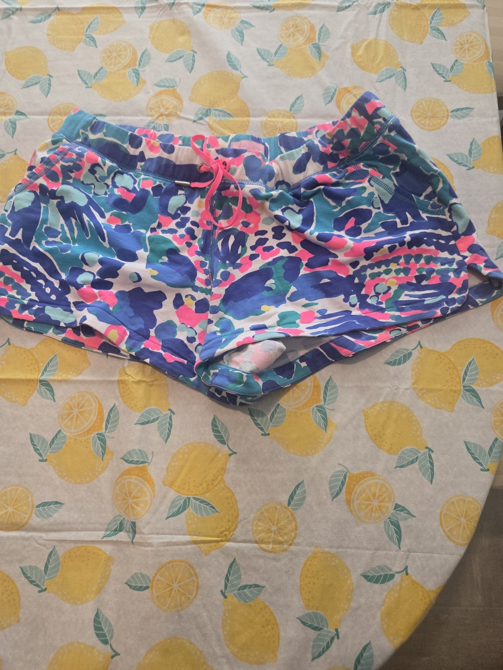 Lilly Pulitzer Neon Pink & Blue Abstract Athletic Shorts XL